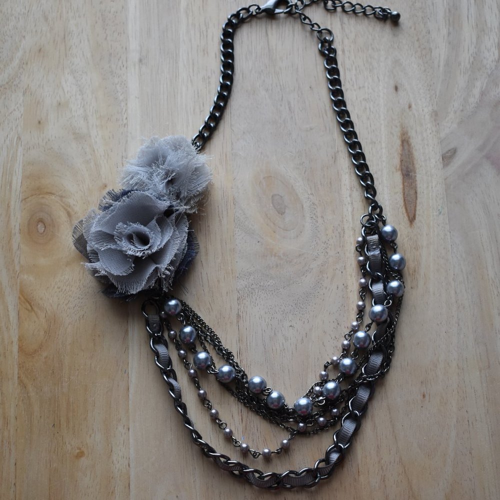Flower and Chain Necklace